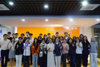 Smart Startup - Khởi nghiệp thời AI với sinh viên Đại học Quốc gia Hà Nội (VNU)